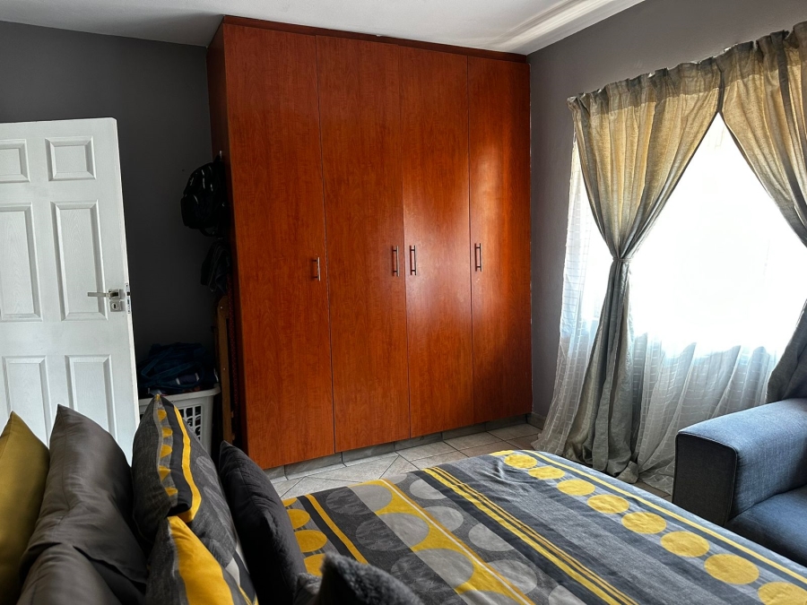 2 Bedroom Property for Sale in Rustenburg Central North West